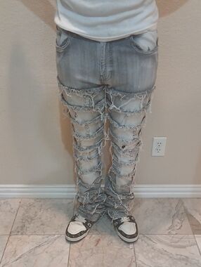 Light Wash Distressed Stacked Men's Jeans